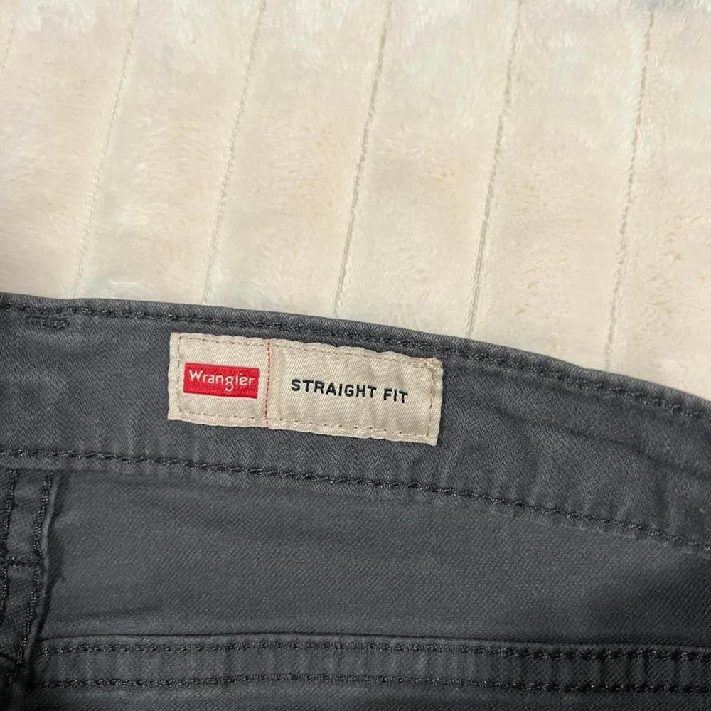 Wrangler 31x30 Gray Straight Fit Pants - Picture 5 of 8